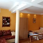 House Prodanovi Penzion 4*